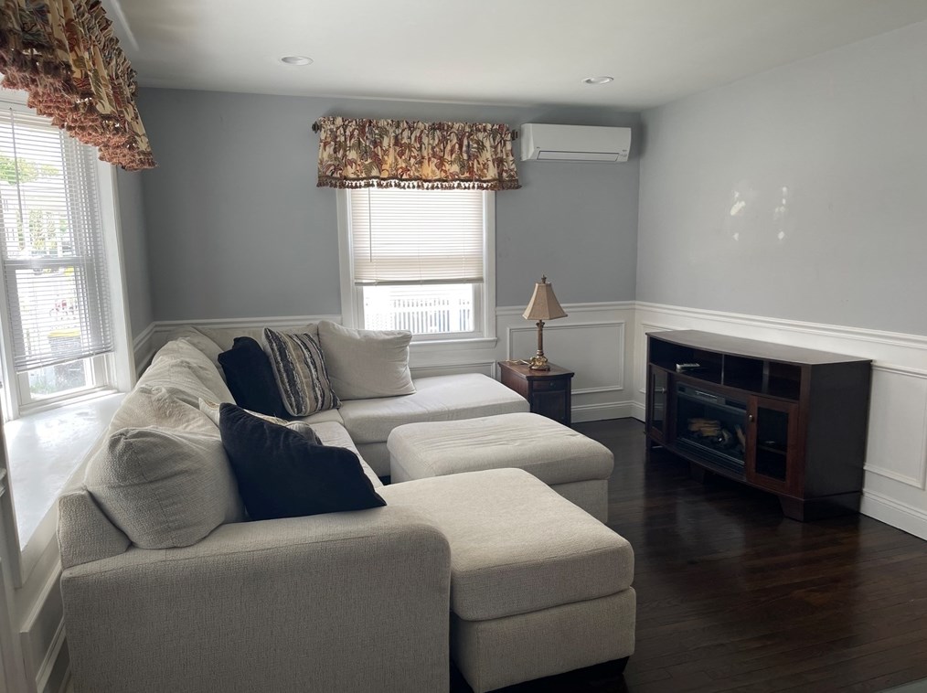 672 Grinnell St, Fall River MA 02721-3832 exterior