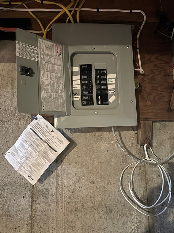 672 Grinnell St, Fall River MA 02721-3832 exterior