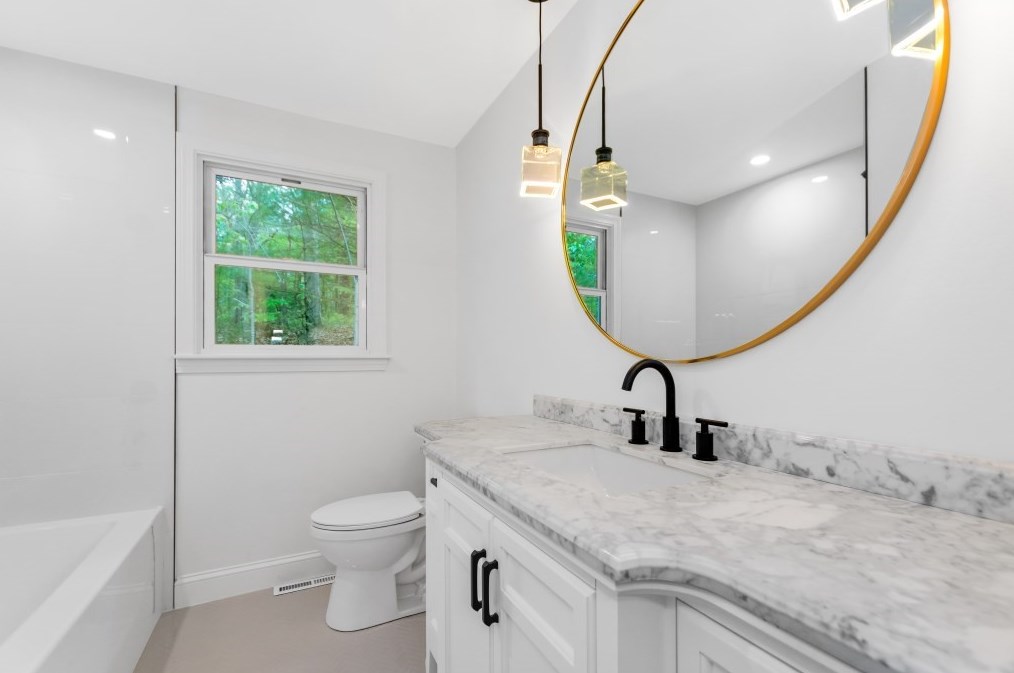 93 Beatrice Ln, Holliston MA 01746-1519 exterior