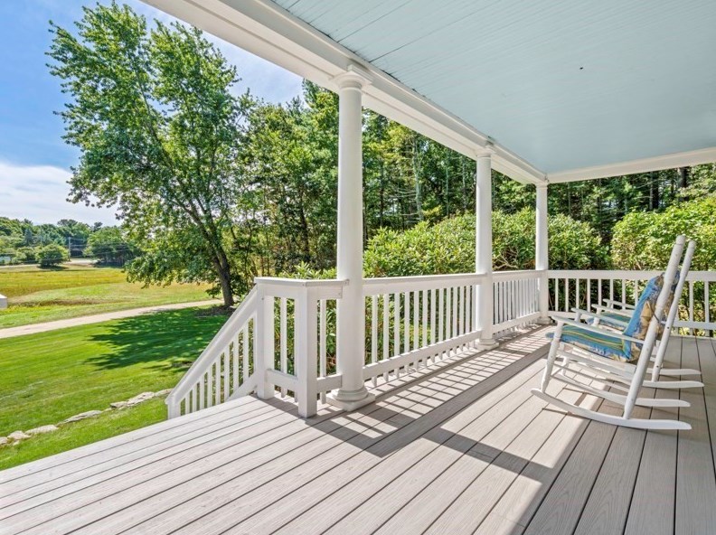 60 Oak St, Duxbury, MA 02332