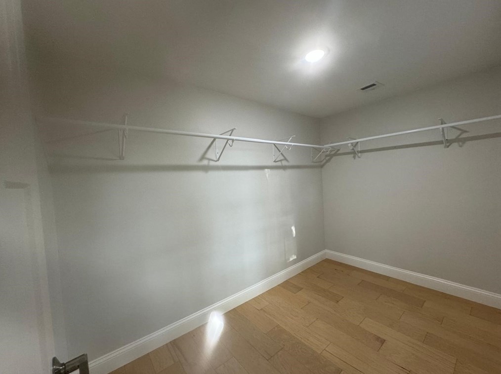 33 Norfolk St, Holliston MA  01746-2006 exterior