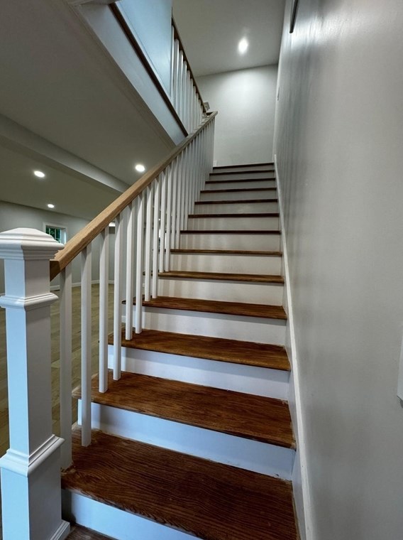 33 Norfolk St, Holliston MA  01746-2006 exterior