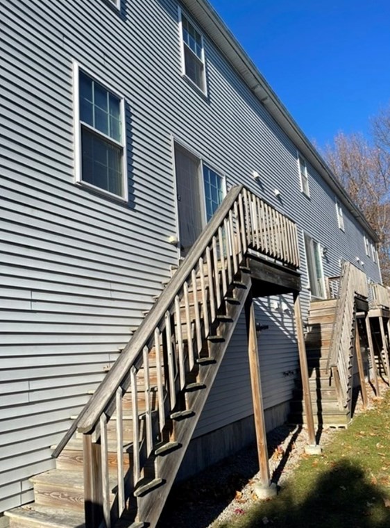 18 Corning Ave, Worcester, MA 01605 exterior