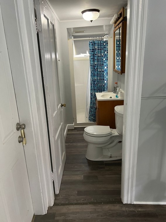 187 6th St #1f, Leominster, MA 01453