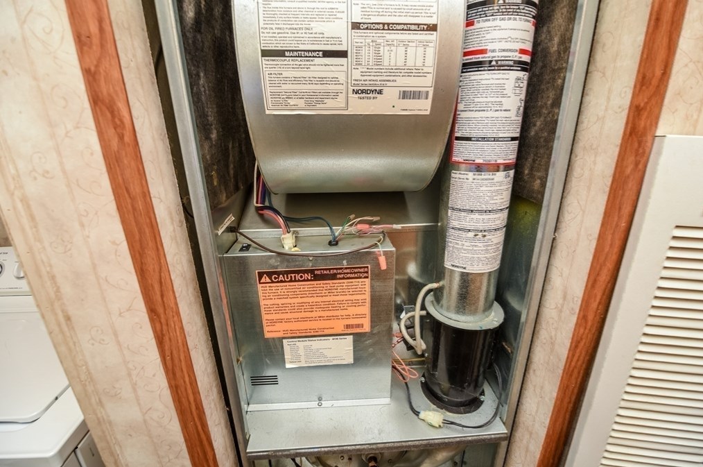 38 Patriot Cir, Plymouth MA 02360-2106 exterior