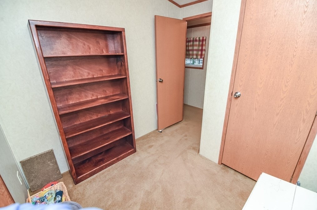 38 Patriot Cir, Plymouth MA 02360-2106 exterior