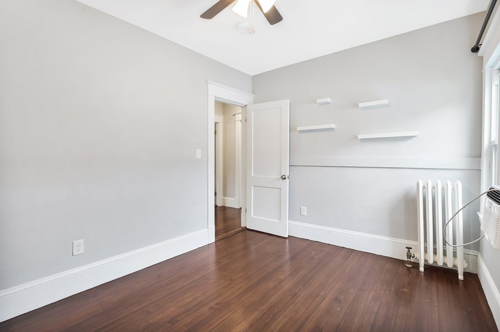 196 Nonotuck Ave, Chicopee MA 01013-2539 exterior