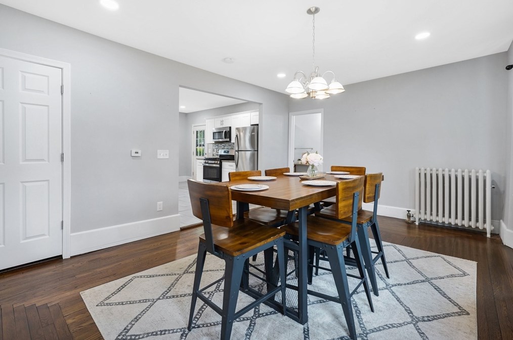 196 Nonotuck Ave, Chicopee MA 01013-2539 exterior