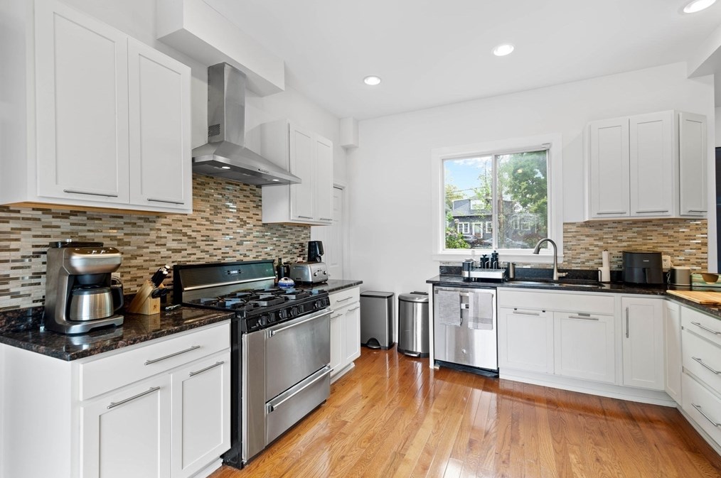 201 Adams St, Dedham MA  02026-5017 exterior