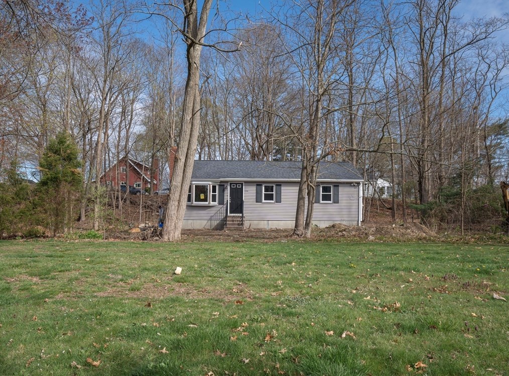 2105 Pleasant St, East Bridgewater, MA 02324
