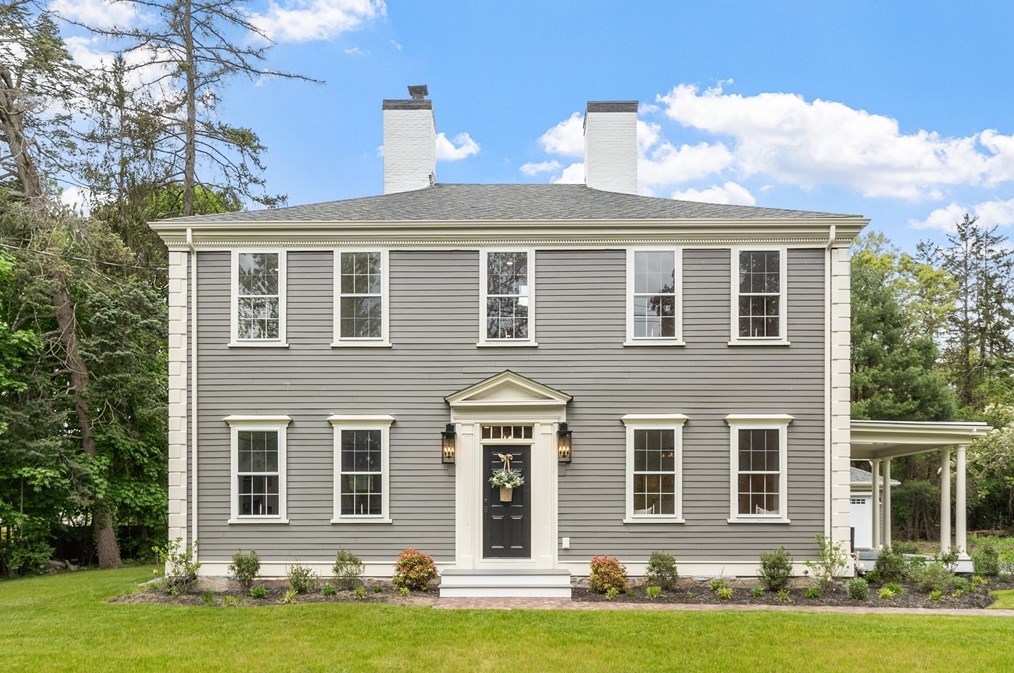 231 Concord Rd, Bedford, MA 01730