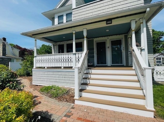 369 May St, Worcester, MA 01602 exterior