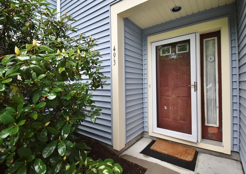 493 Nassau Dr #493, Springfield, MA 01129