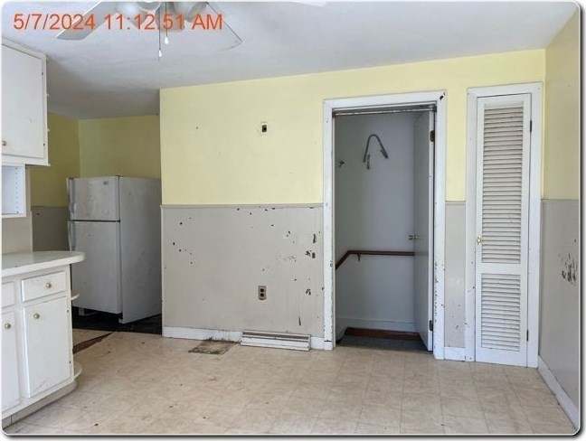 2 Stevens Ave, Middleton MA 01949-2388 exterior