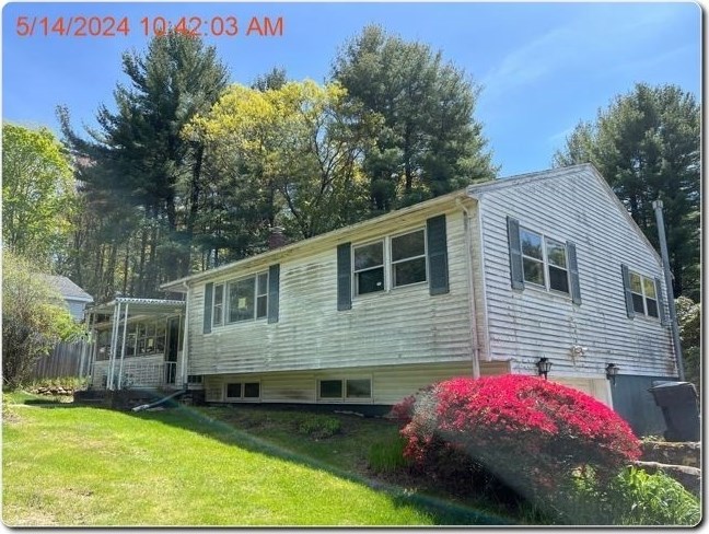2 Stevens Ave, Middleton, MA 01949 exterior