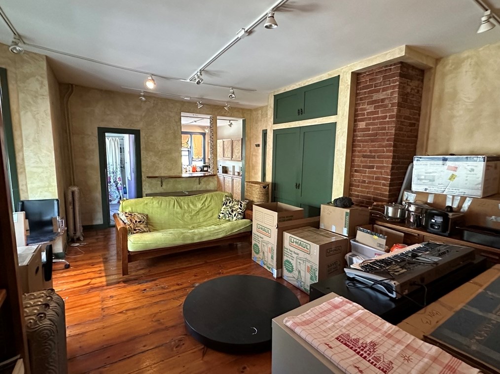 308 Brookline St #4c, Cambridge, MA 02139