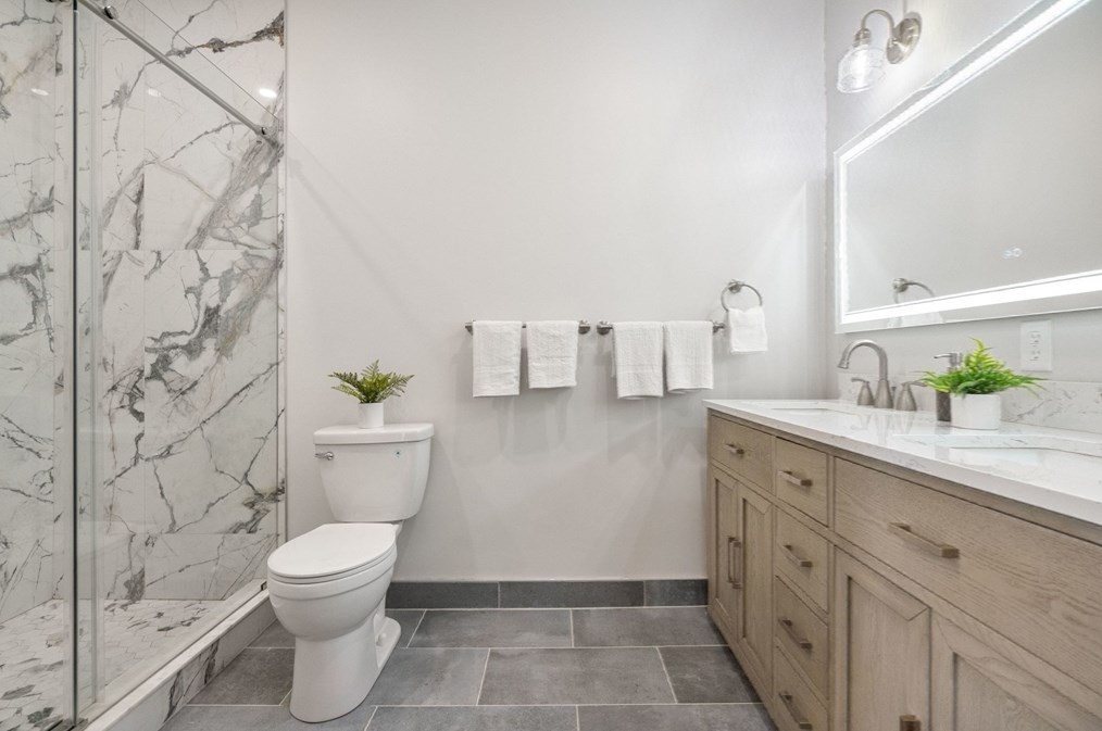 4 Melville Ave, Boston MA 02124-2104 exterior