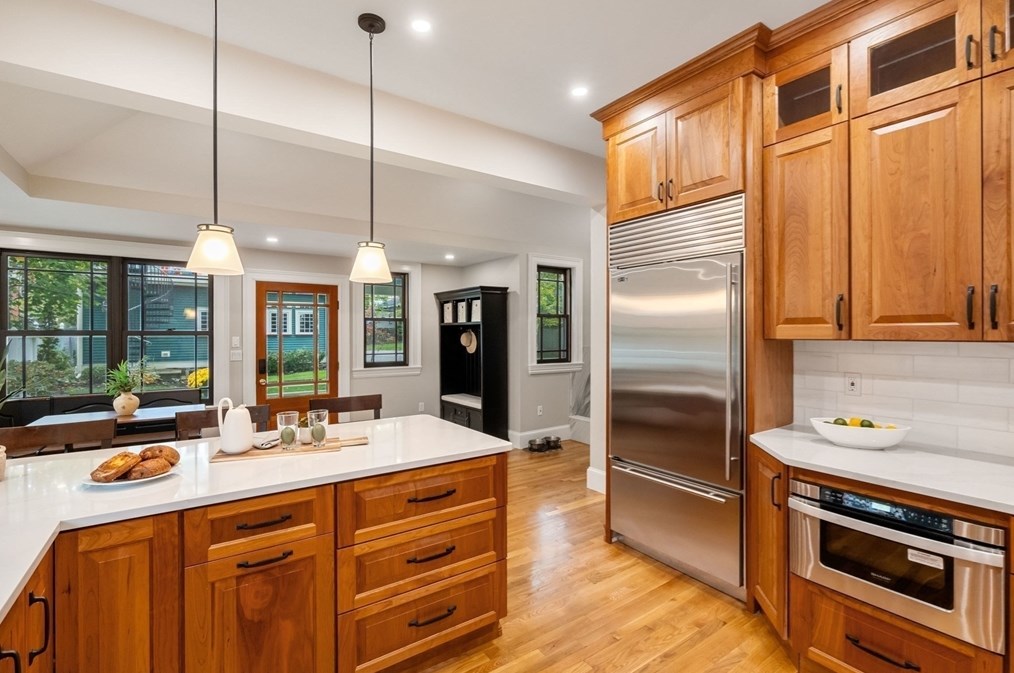 4 Melville Ave, Boston MA 02124-2104 exterior