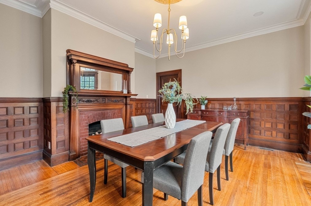 4 Melville Ave, Boston MA 02124-2104 exterior