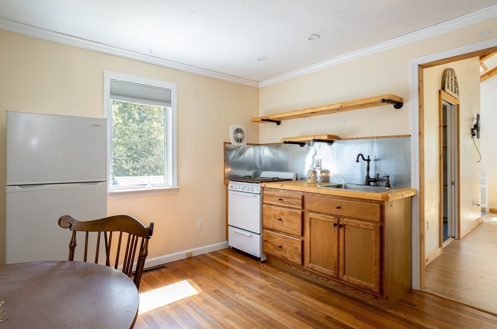 21 Mason St Ext, Bourne MA 02532-5329 exterior