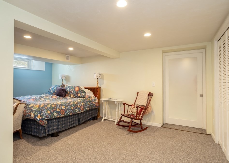 21 Mason St Ext, Bourne MA 02532-5329 exterior