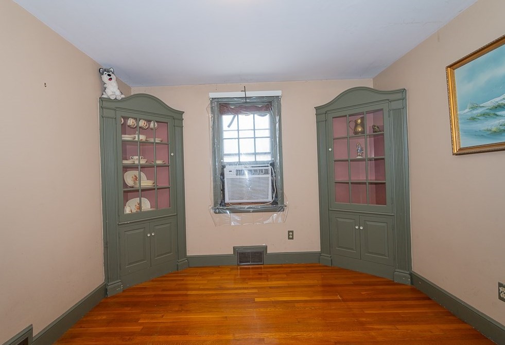 111 Holden St, Holden MA 01520-1736 exterior