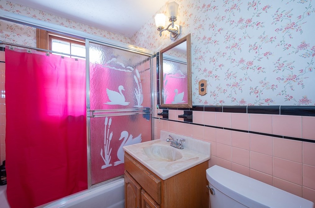 111 Holden St, Holden MA 01520-1736 exterior