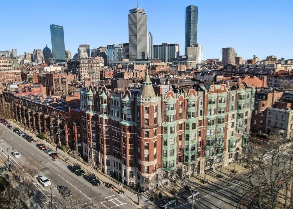 4 Charlesgate, Boston MA exterior