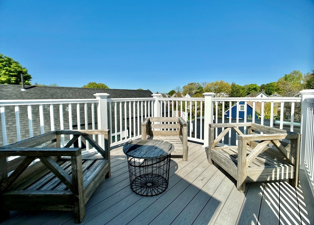 222 Roslindale Ave, Boston MA  exterior