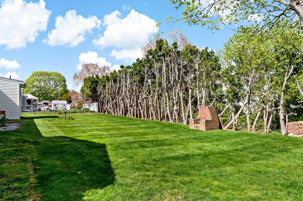 50 Rosewood Dr, Seekonk MA exterior