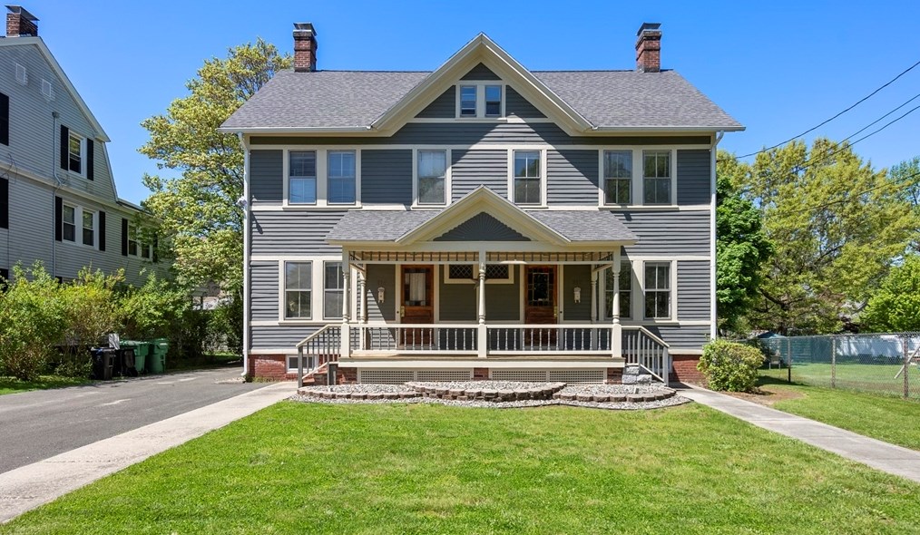 314 Springfield St, Chicopee MA 01013-2834 exterior