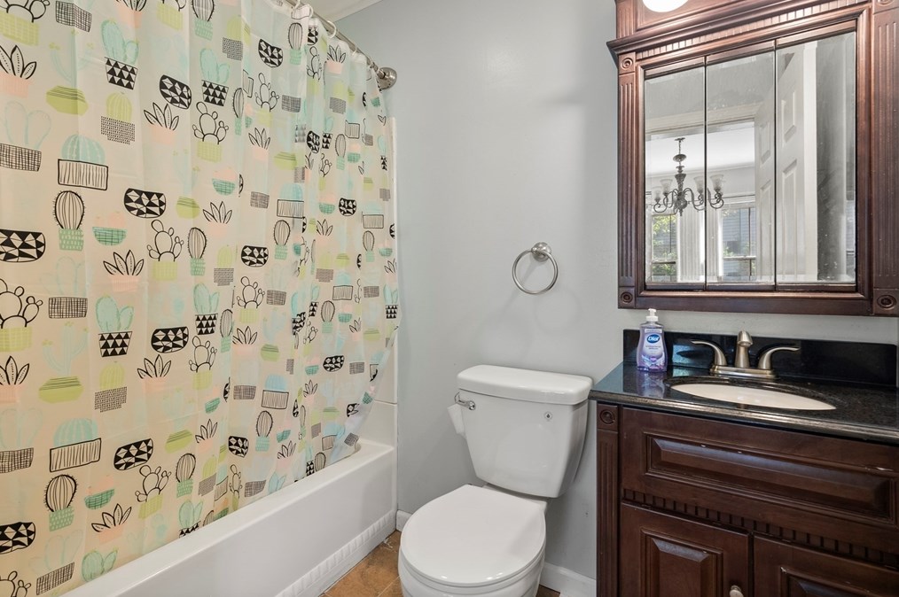 314 Springfield St, Chicopee MA 01013-2834 exterior