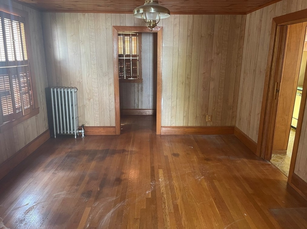 39 Fremont St, Lowell MA 01850-2529 exterior