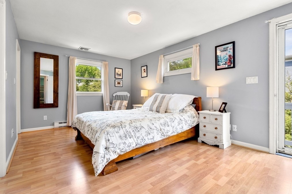 45 Evans Rd, Marblehead MA 01945-2447 exterior