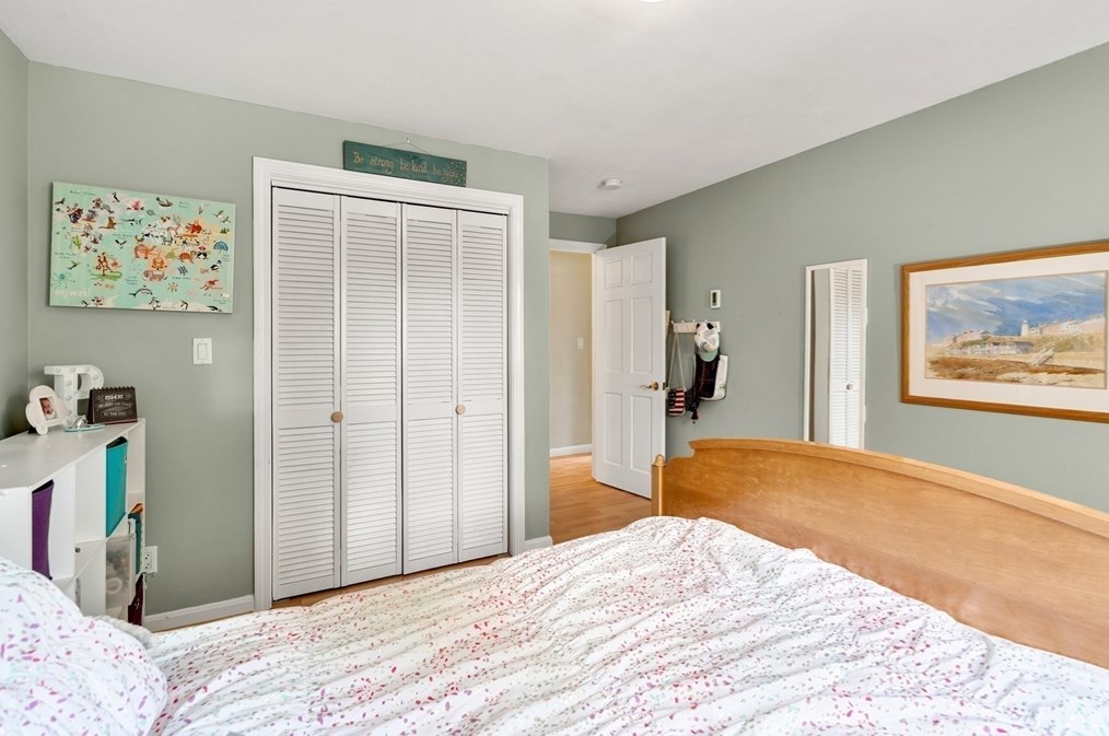 45 Evans Rd, Marblehead MA 01945-2447 exterior