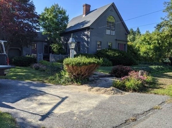 406 Neck Rd, Lancaster, MA 01523 exterior