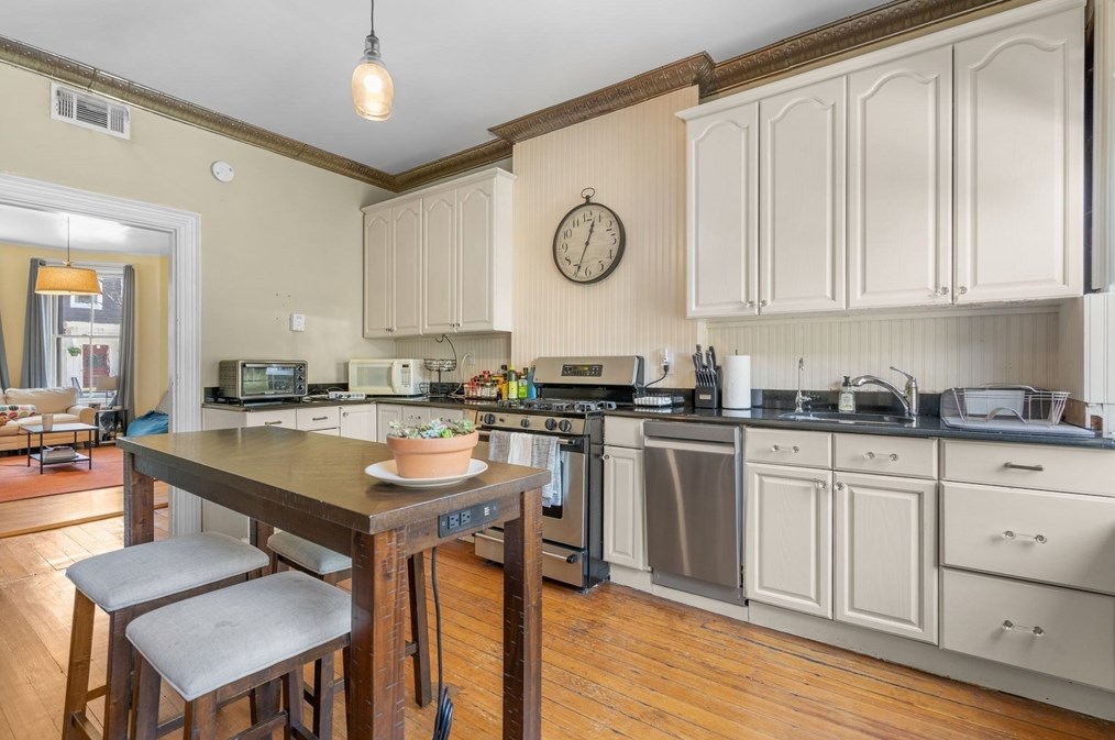 354 K St, Boston MA  02127-4240 exterior