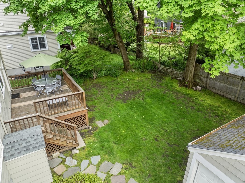 17 Charlotte Rd, Newton MA 02459-1707 exterior