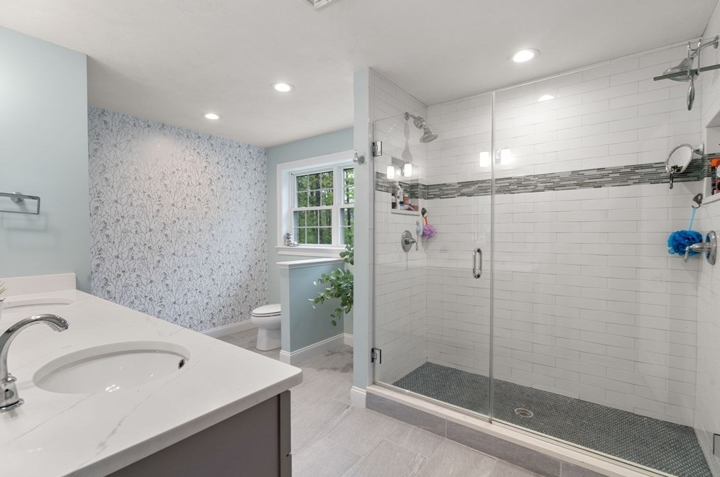 24 Cleveland St, Norfolk MA  02056-1003 exterior