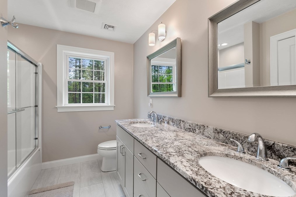 24 Cleveland St, Norfolk MA  02056-1003 exterior