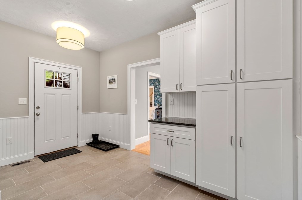 24 Cleveland St, Norfolk MA  02056-1003 exterior