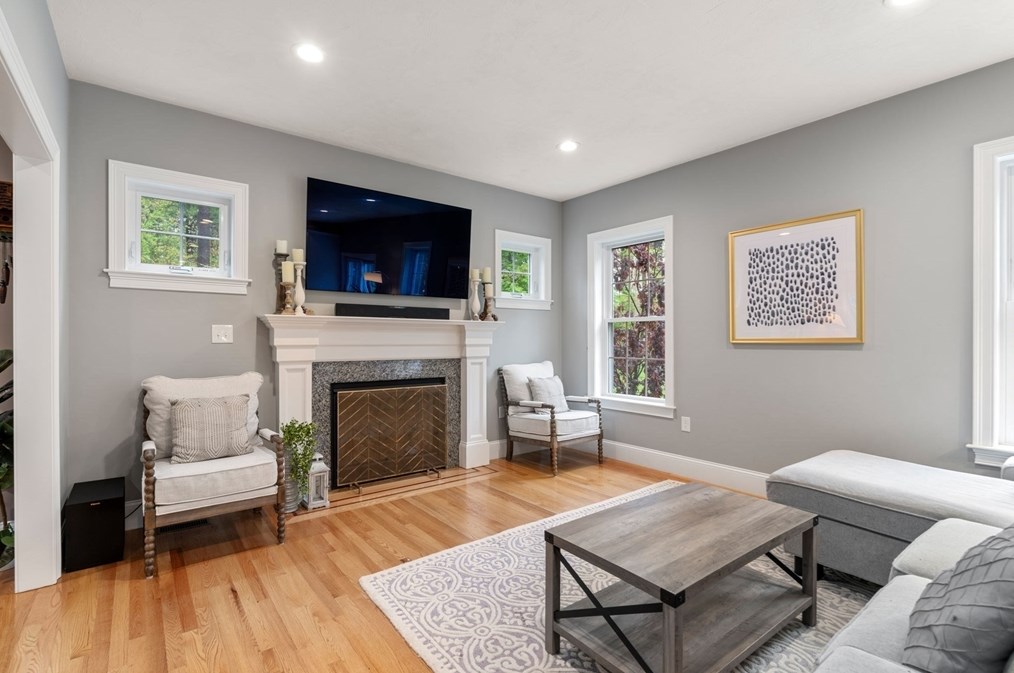 24 Cleveland St, Norfolk MA  02056-1003 exterior