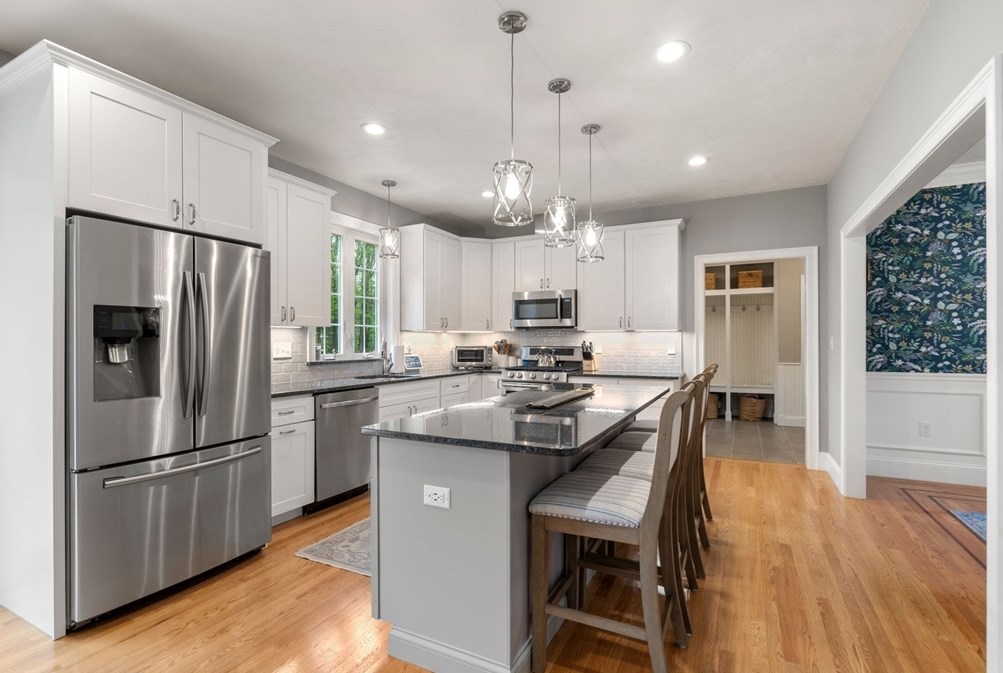 24 Cleveland St, Norfolk MA  02056-1003 exterior