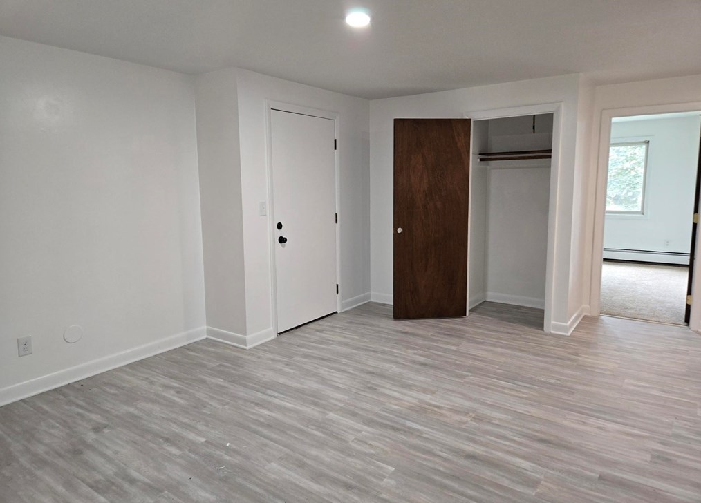 24 Inman St, Lawrence MA 01843-2721 exterior