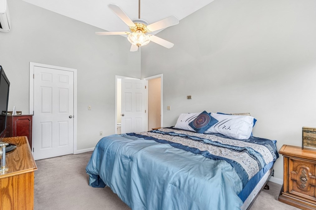 39 Saddlebred Dr, Leominster MA  01453-3494 exterior