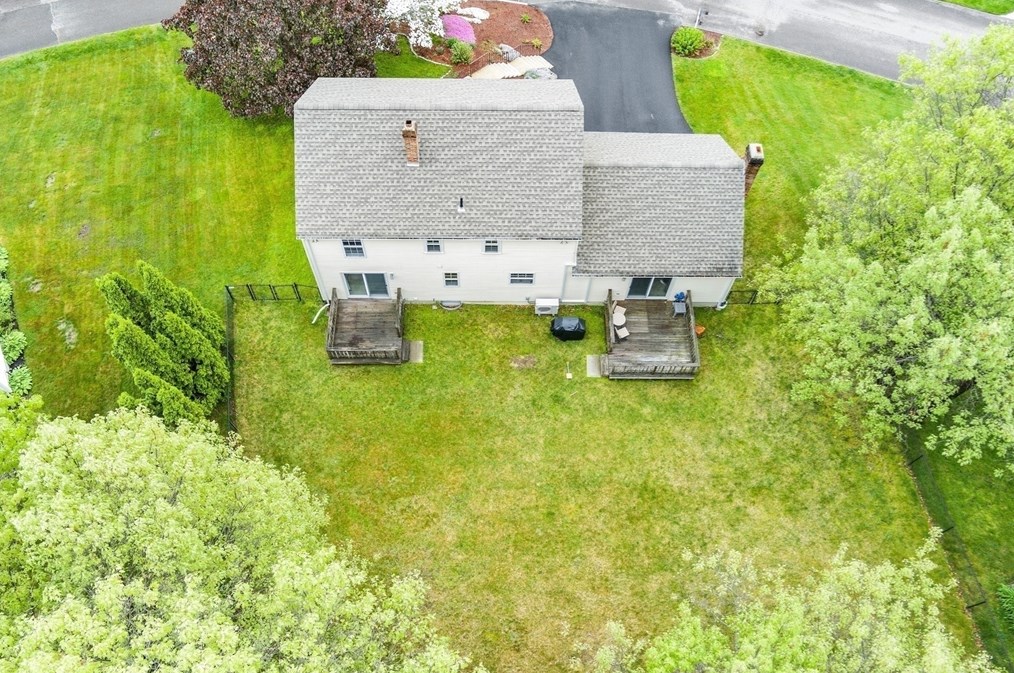 39 Saddlebred Dr, Leominster MA  01453-3494 exterior