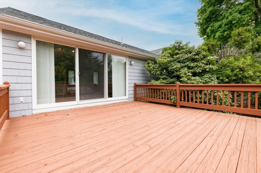 133 Lk St, Peabody MA 01960-3604 exterior