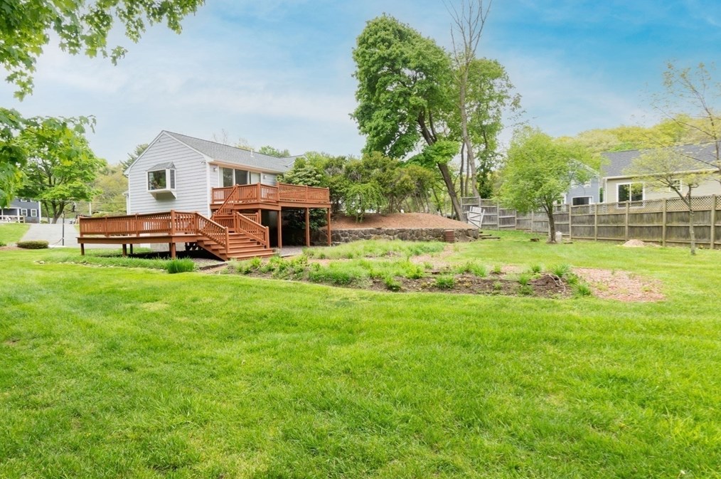 133 Lk St, Peabody MA 01960-3604 exterior