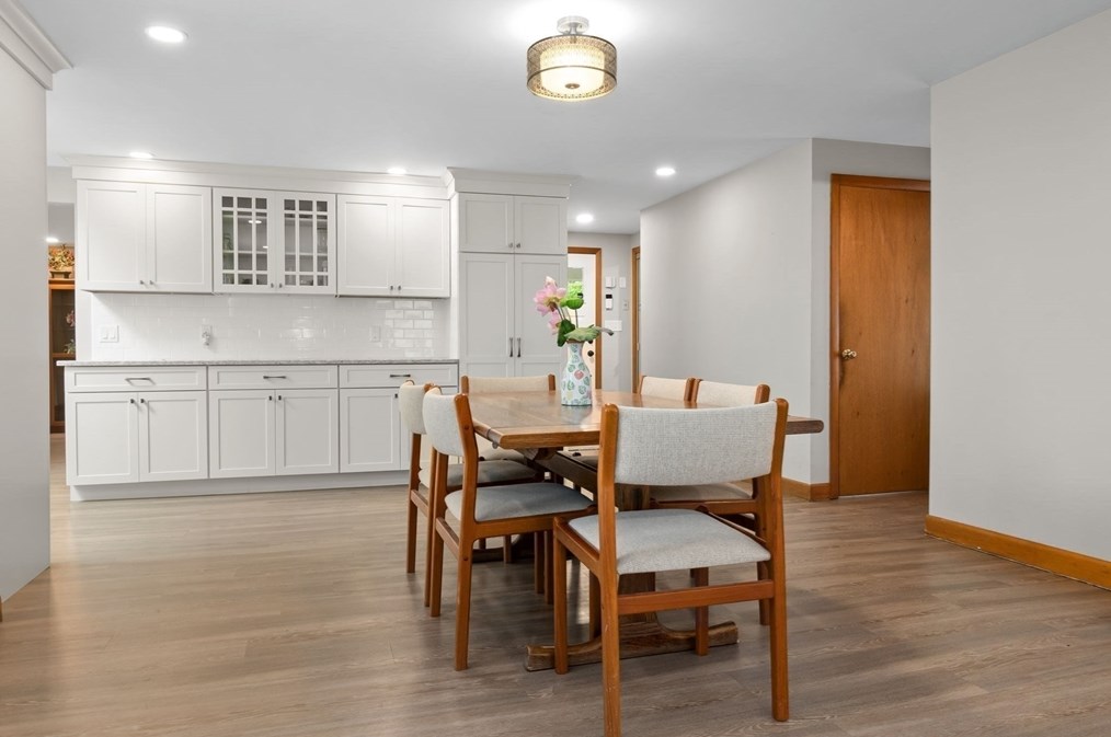 133 Lk St, Peabody MA 01960-3604 exterior