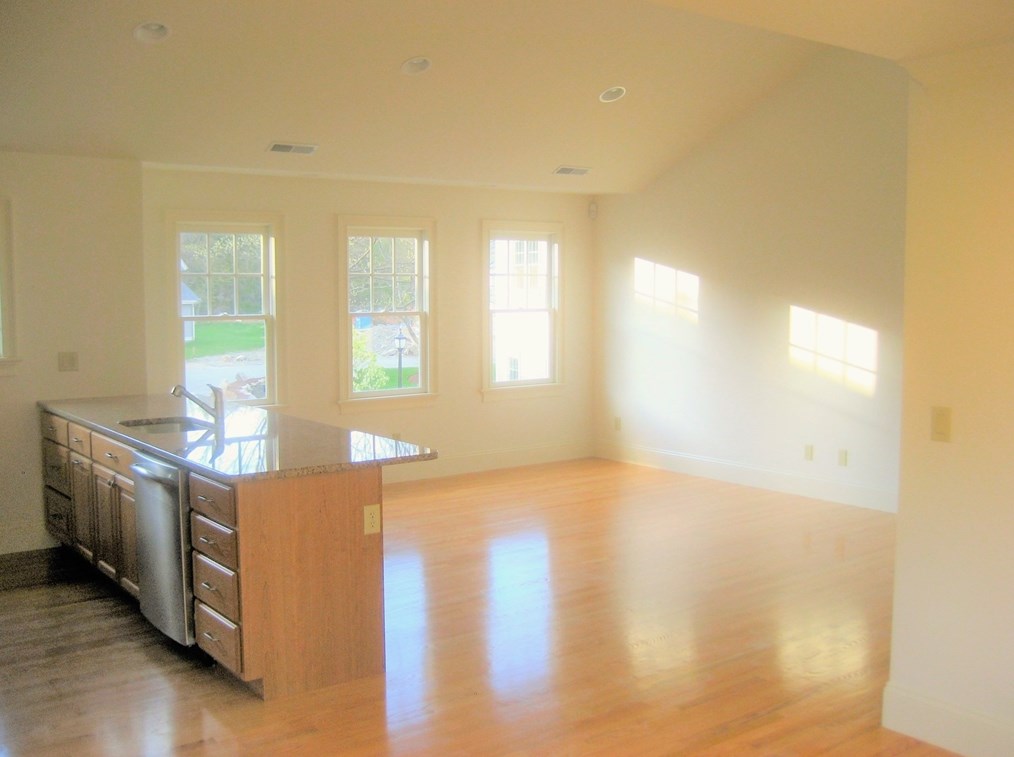 16 Journeys End Ln, Lexington, MA 02421 exterior